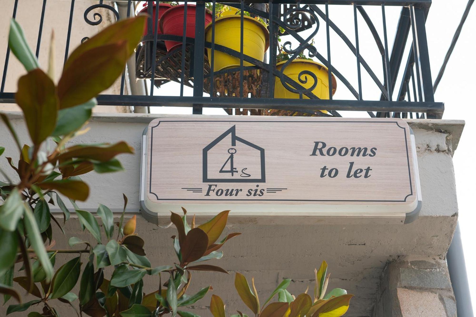 Four Sis Rooms Mangana Exterior photo